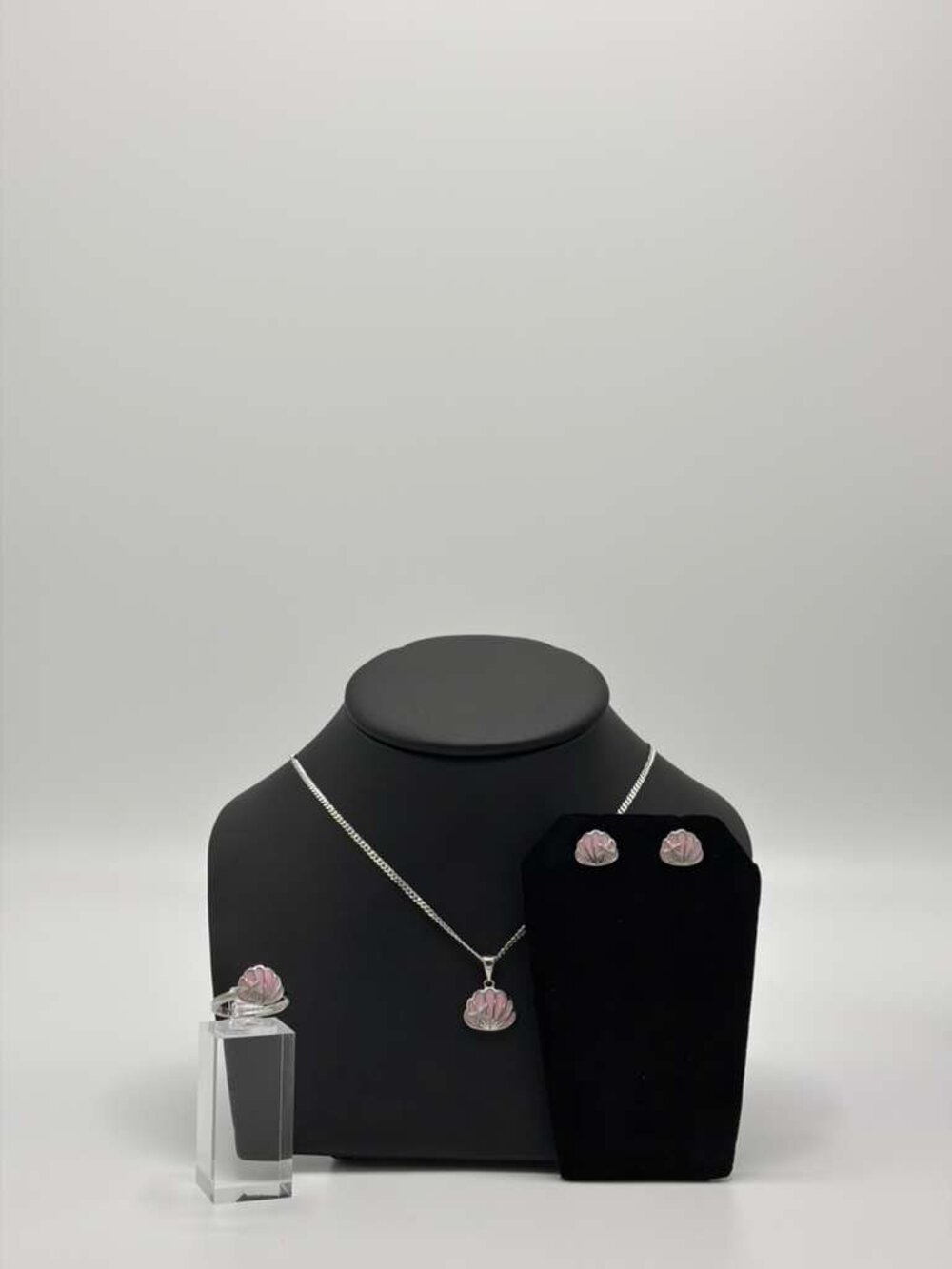 925 Sterling Silver Pink Shell Necklace 18" with Earrings and Ring Set